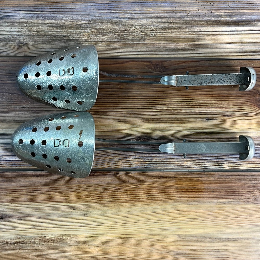Vintage EKCO Hammered Metal Shoe Tree Shaper Stretcher Adjustable Pair 9" - 12"